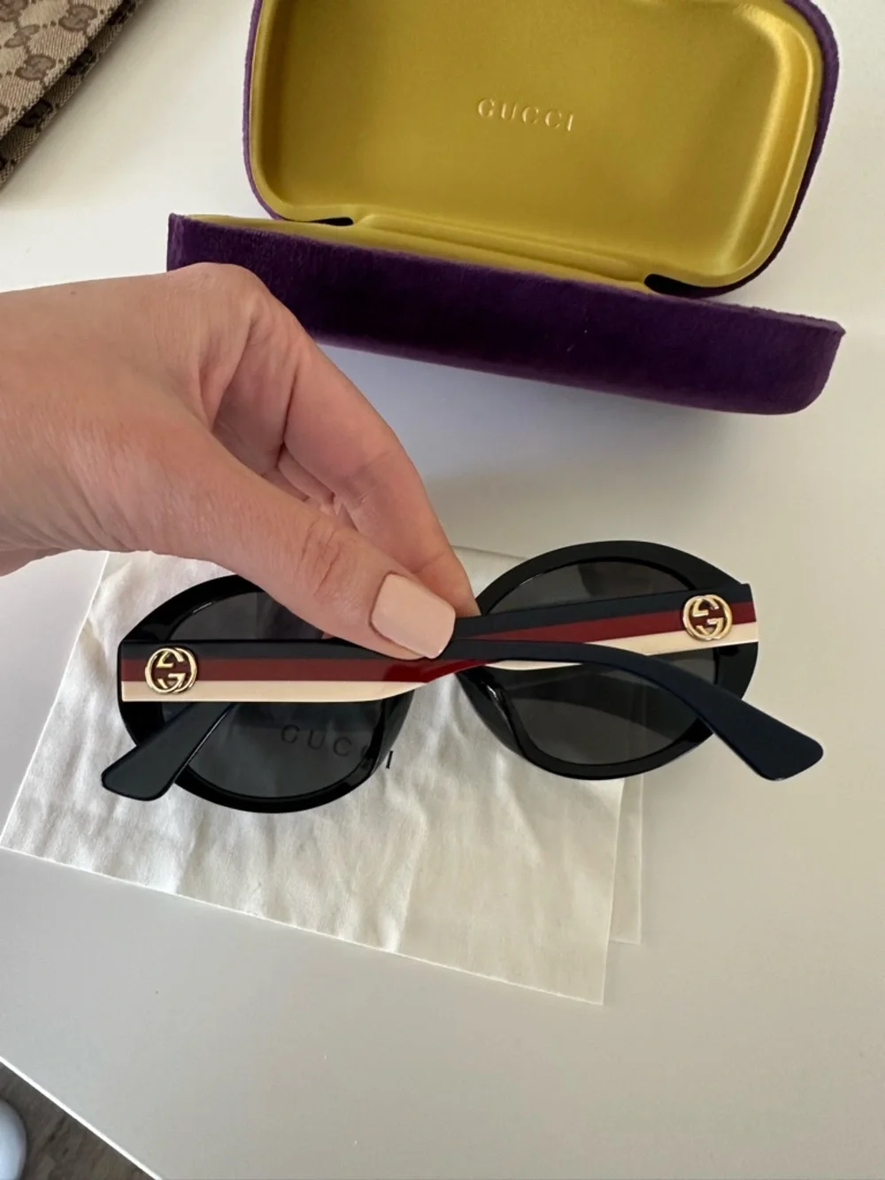 Gucci Black Sunglasses with Red & Blue Temple Stripes - Picture 5 of 7